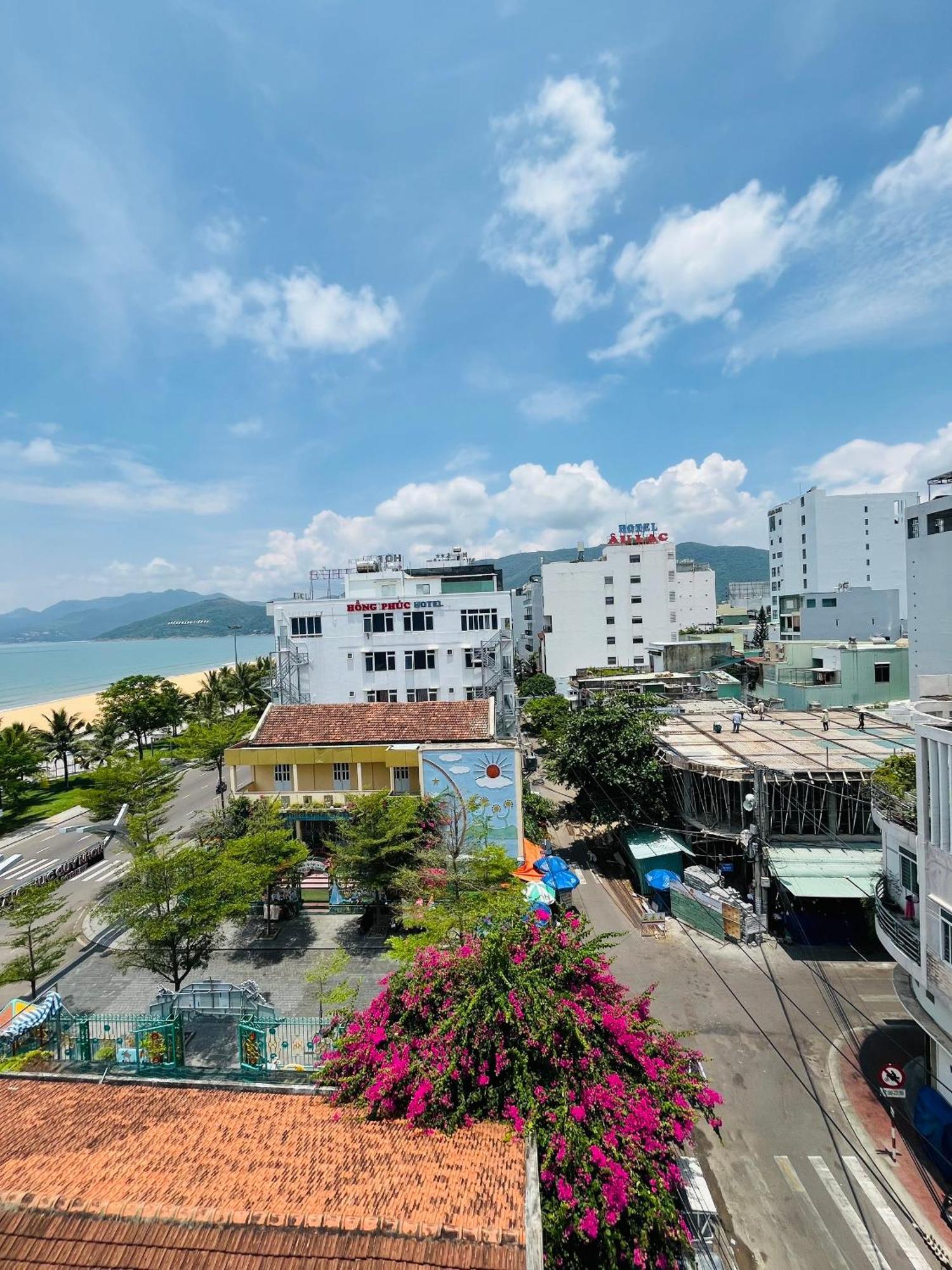 Wow Hotel Quy Nhon Exterior photo